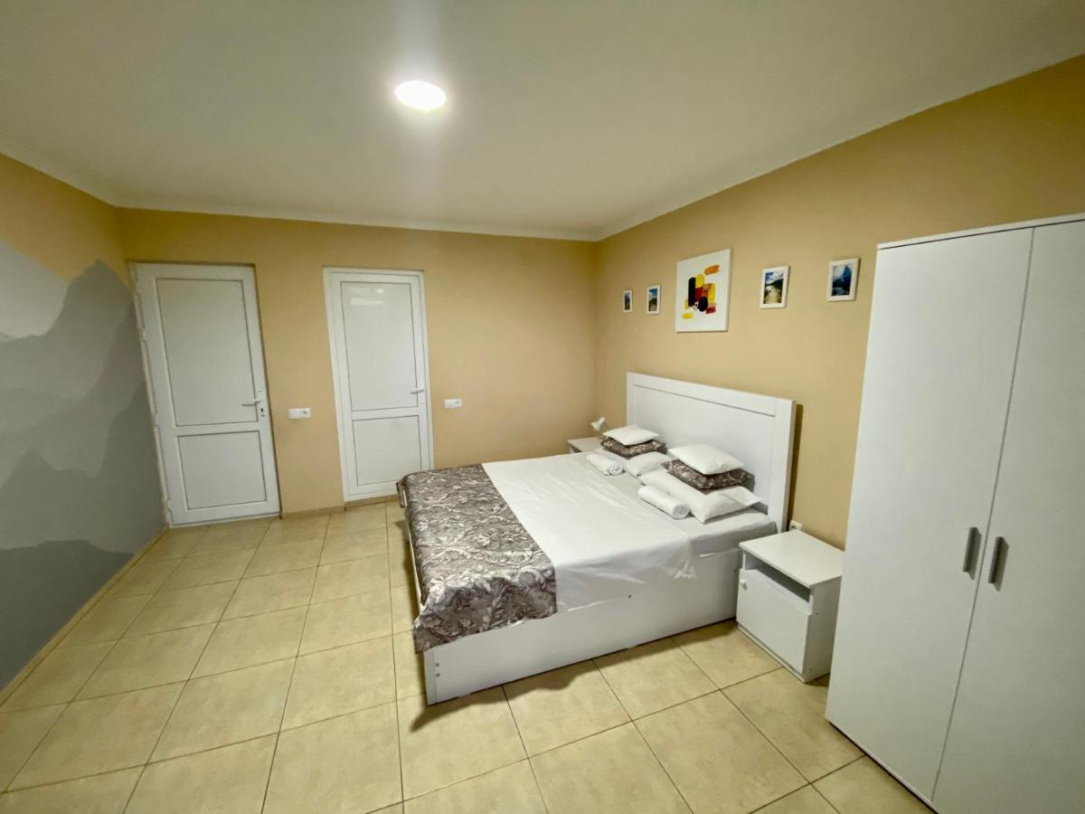 Aloft House Hotel Kutaisi Exterior photo