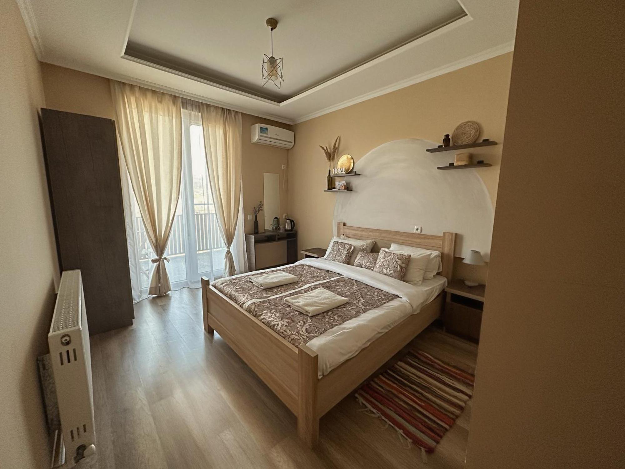 Aloft House Hotel Kutaisi Exterior photo