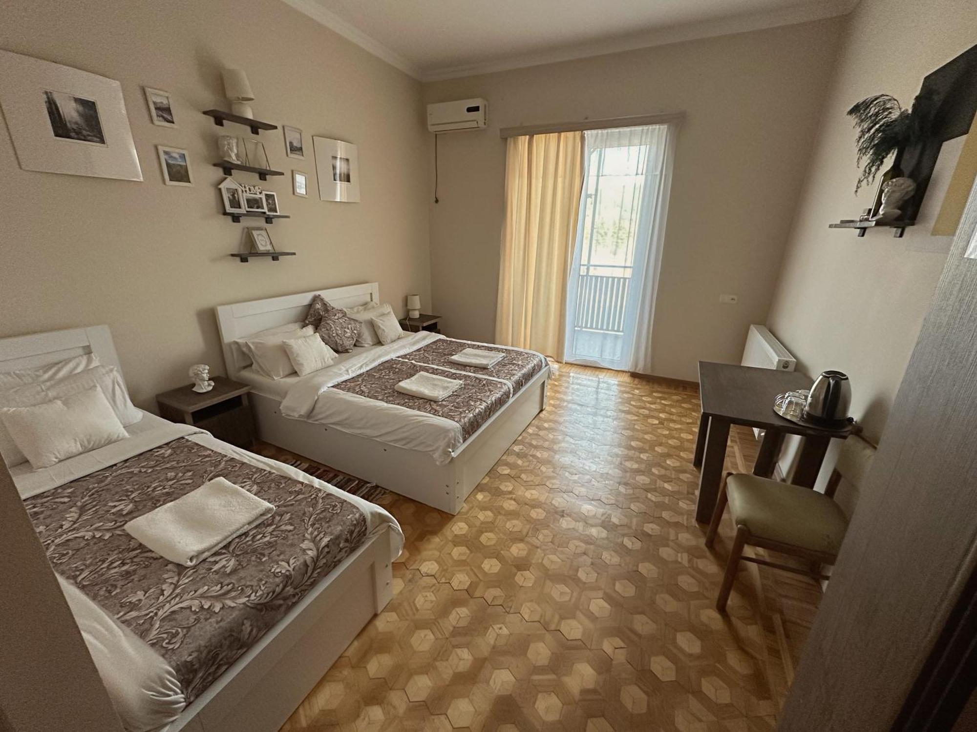 Aloft House Hotel Kutaisi Exterior photo